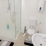Center * غيلسنكيرشن