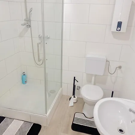 Center * 겔젠키르헨